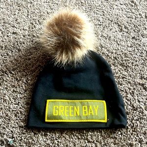 Baby Green Bay winter hat‎ with pom-pom